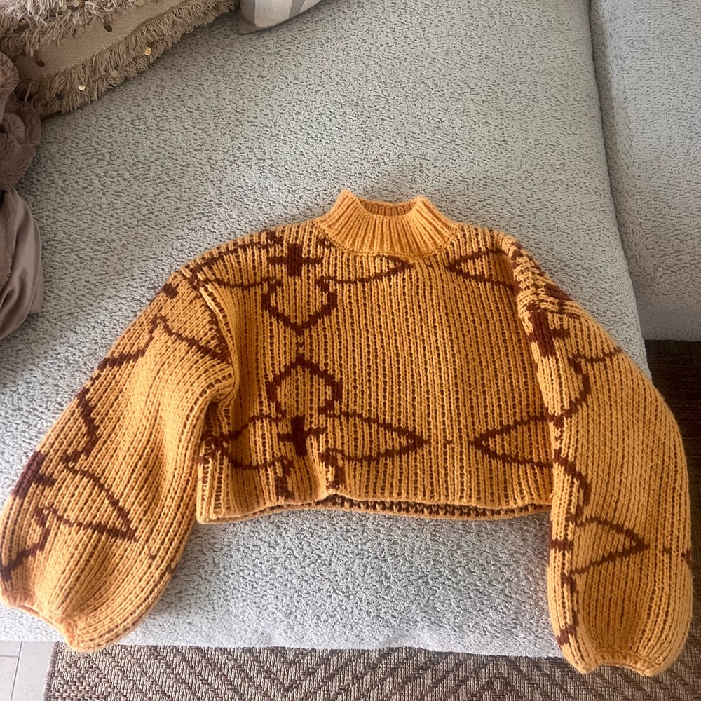 Vrg grl sweater